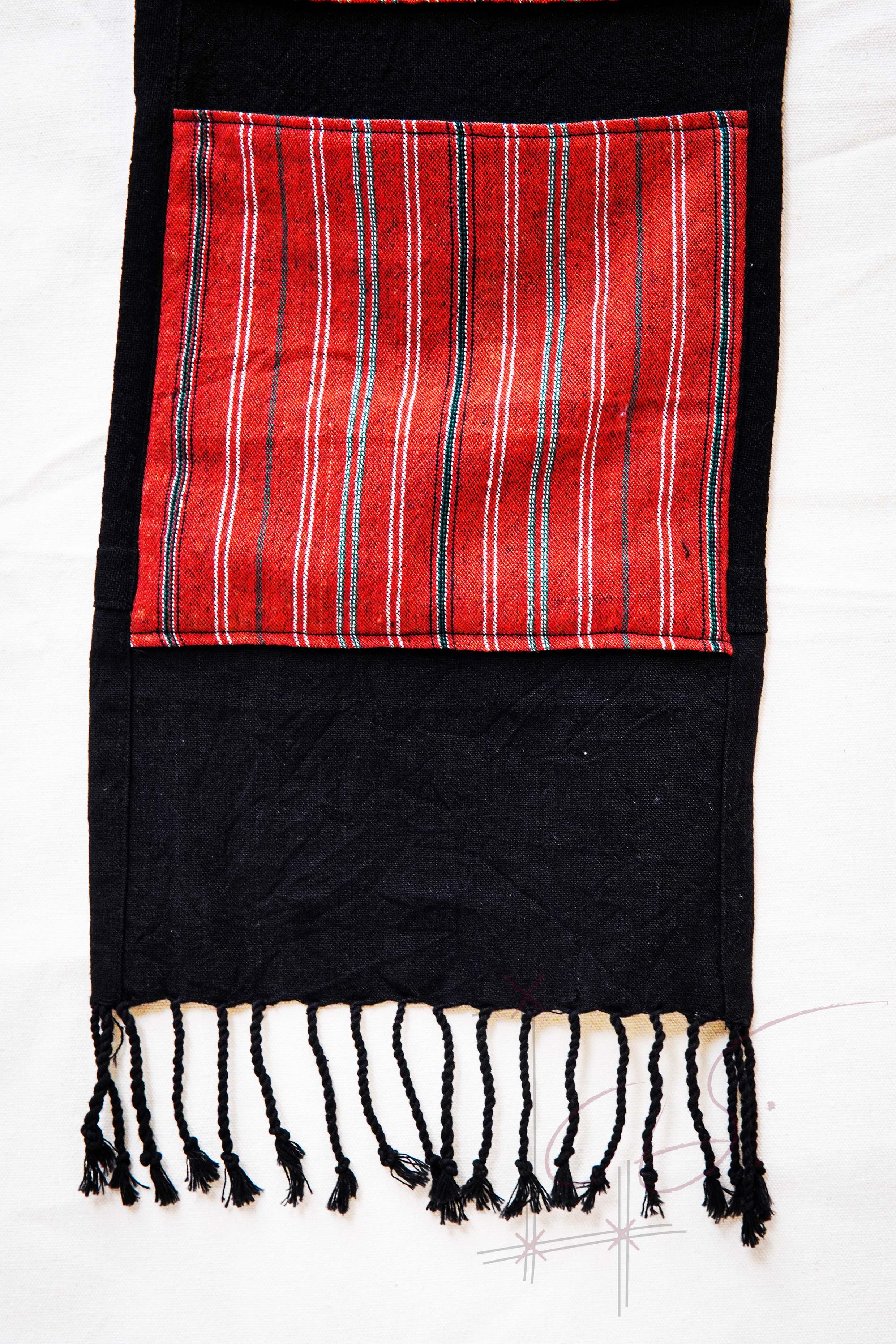 Kayan Wall Hanger
