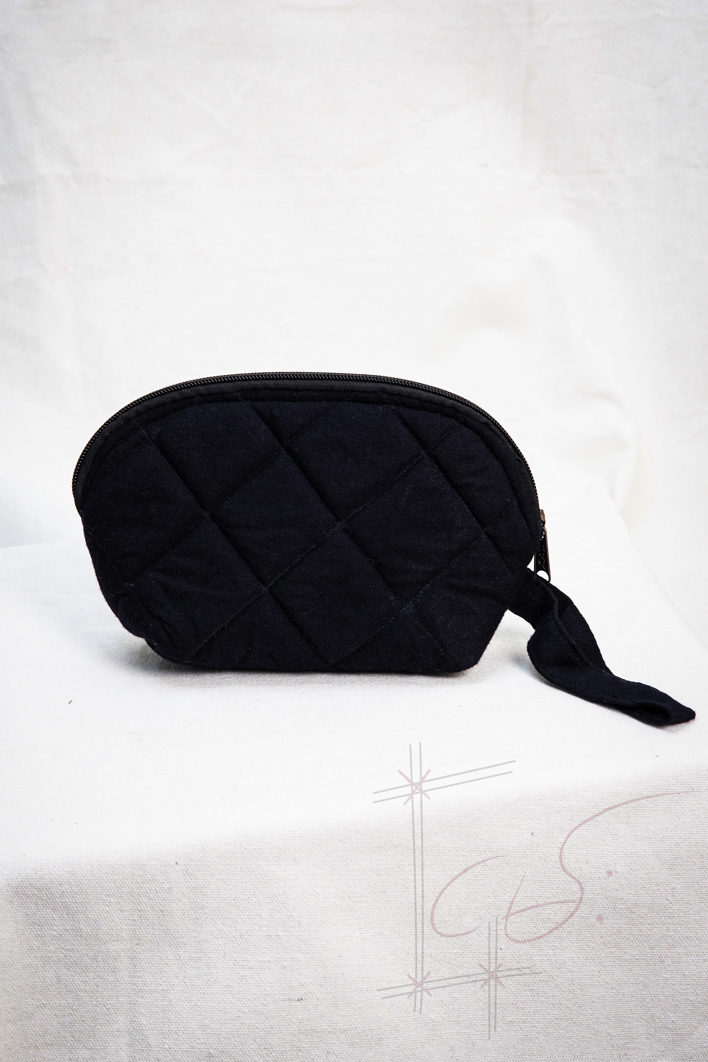 Yu Waddy - Karen Make Up Pouch