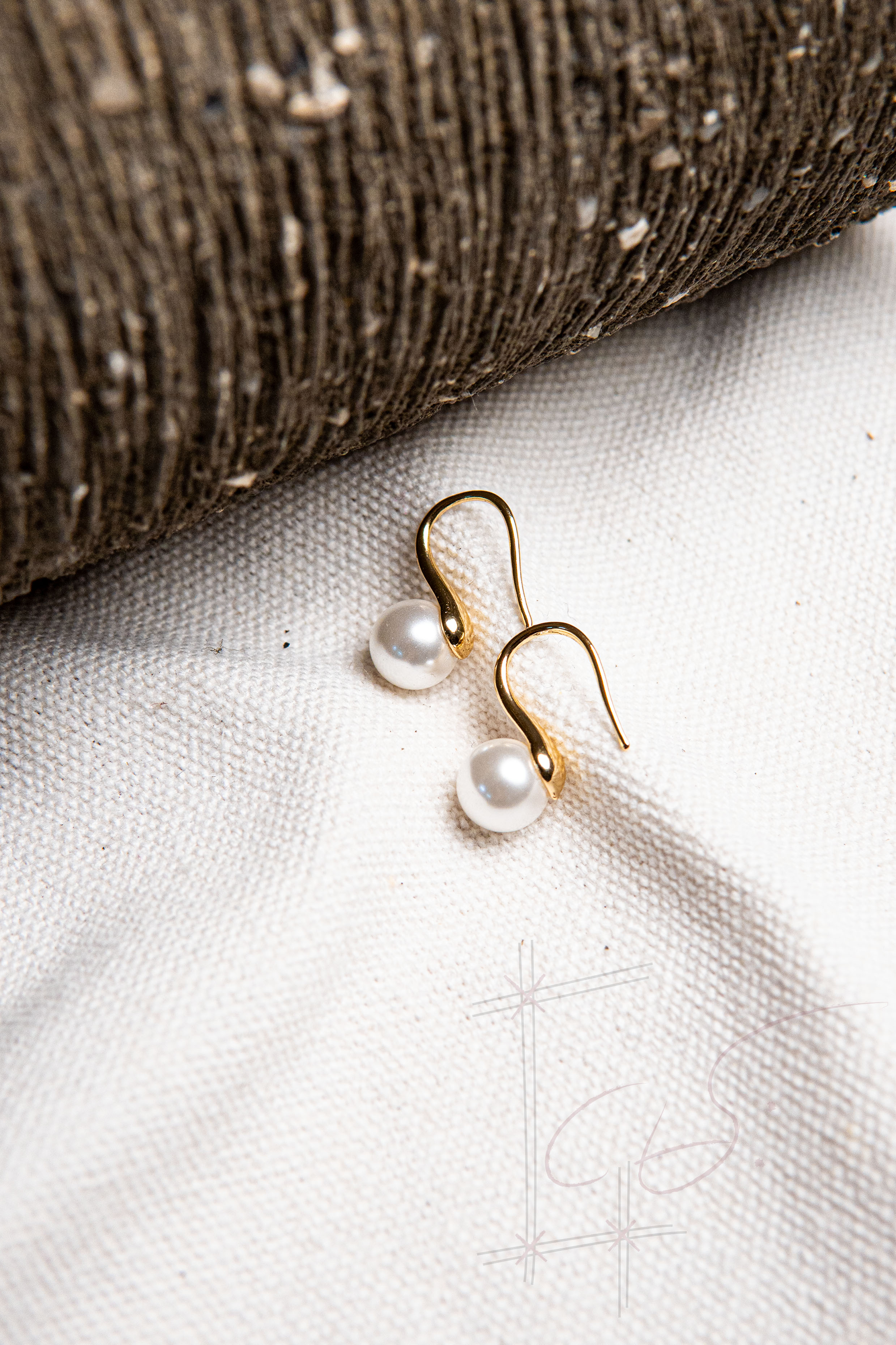 Aurelle Pearl Earrings