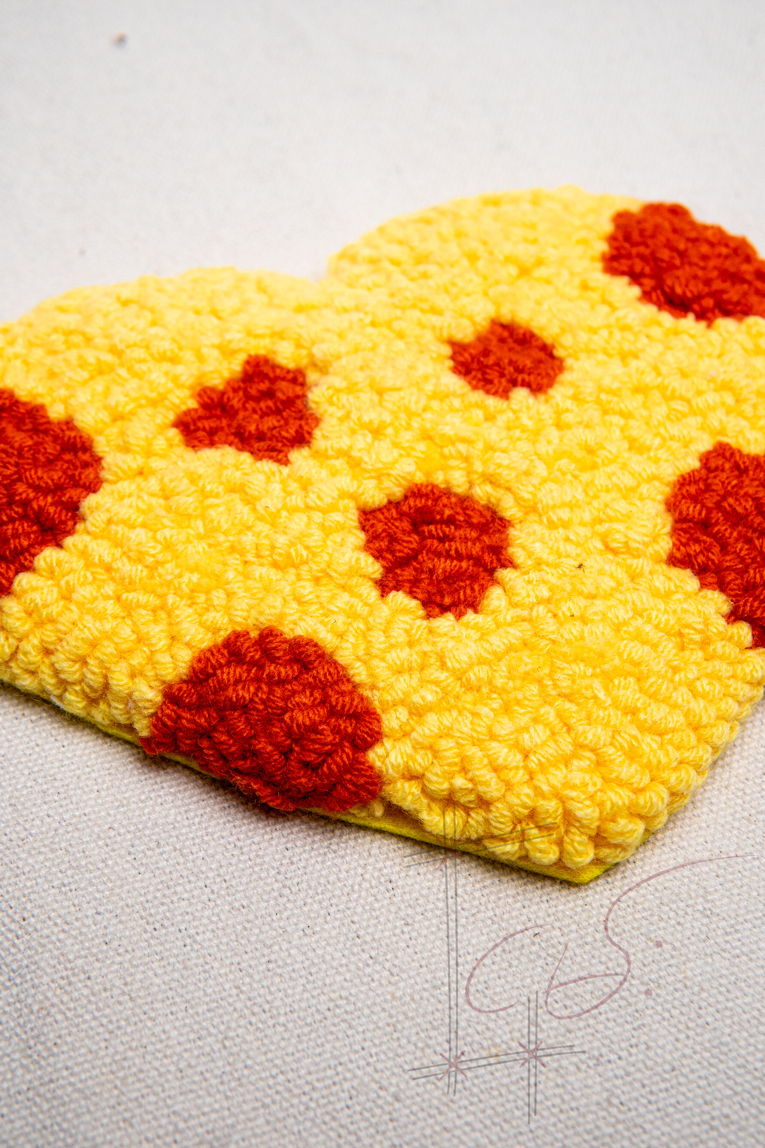 A Flower Heart Coaster V.2