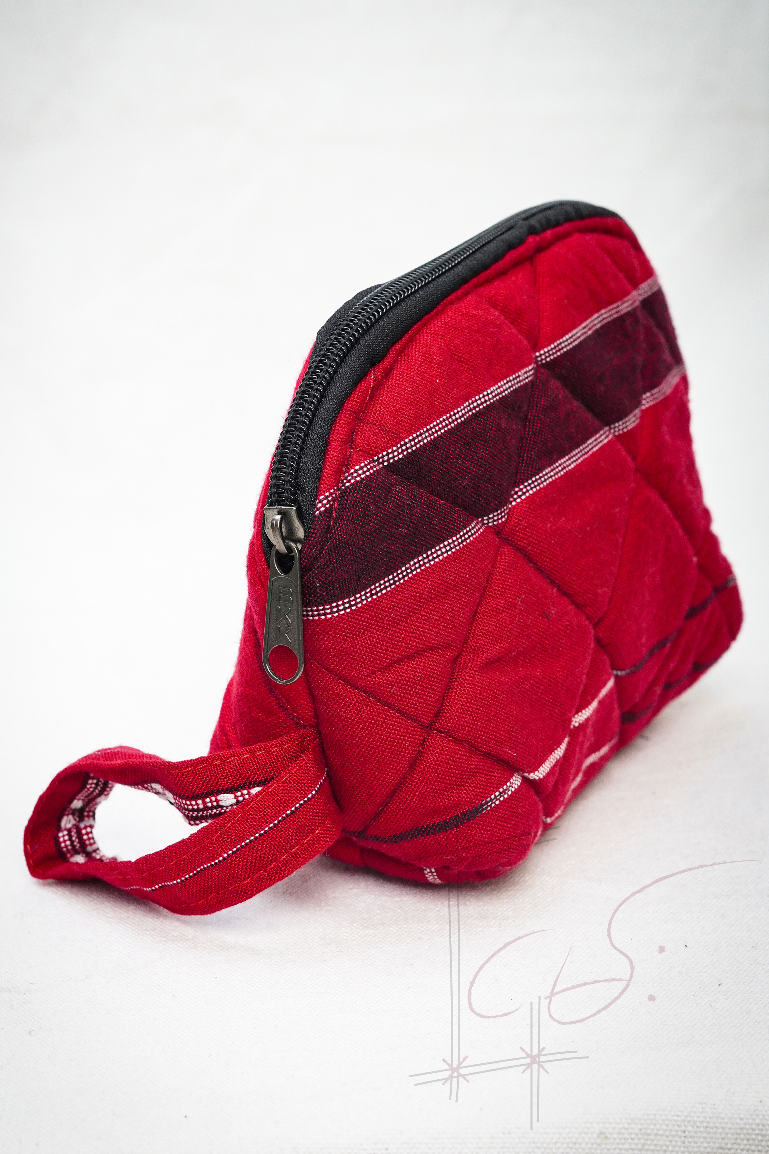 Yu Waddy - Karen Make Up Pouch